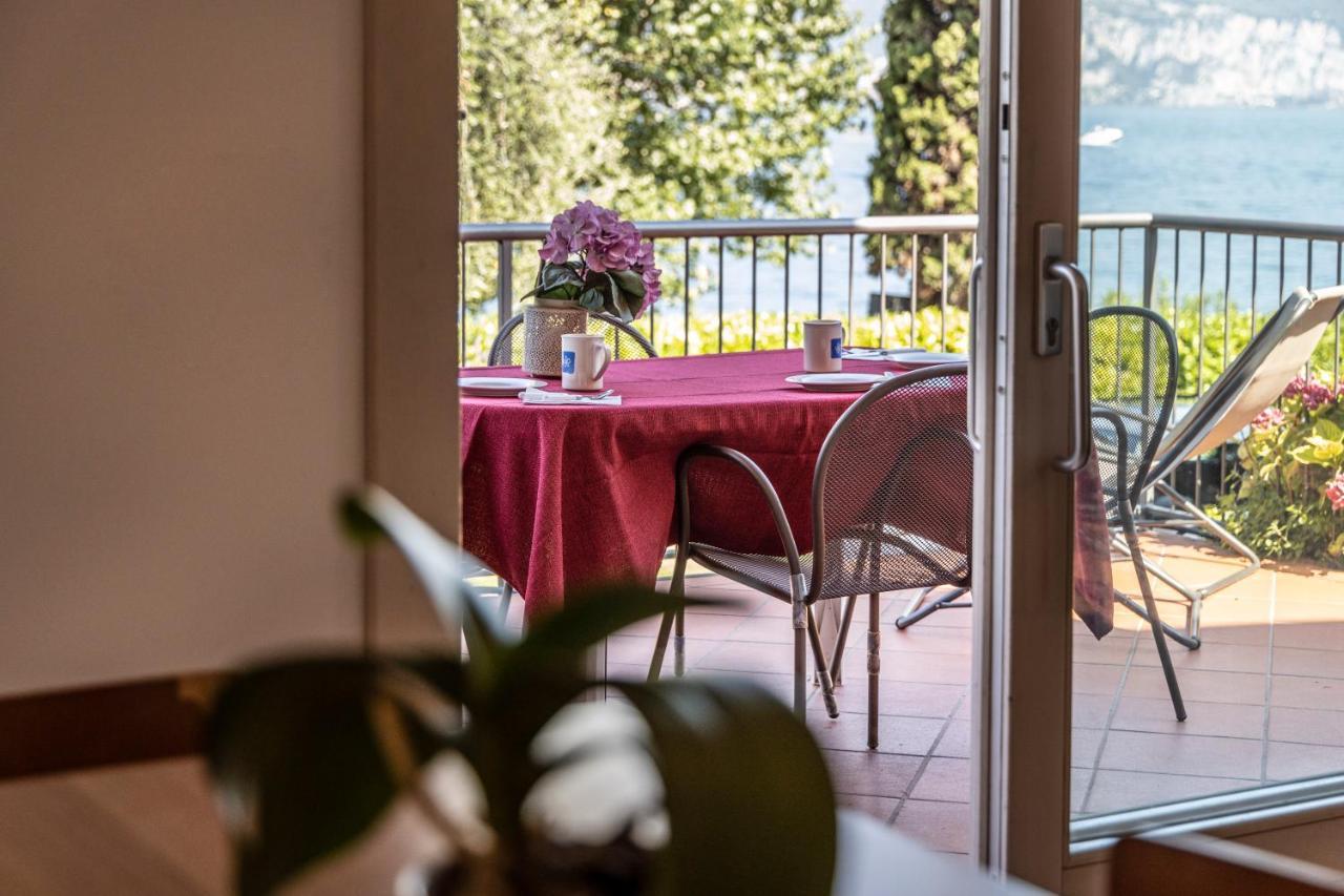 Residence Villa Al Lido เบรนโซเน ซูล การ์ดา ภายนอก รูปภาพ