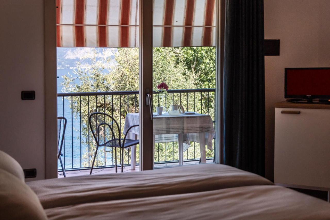 Residence Villa Al Lido เบรนโซเน ซูล การ์ดา ภายนอก รูปภาพ