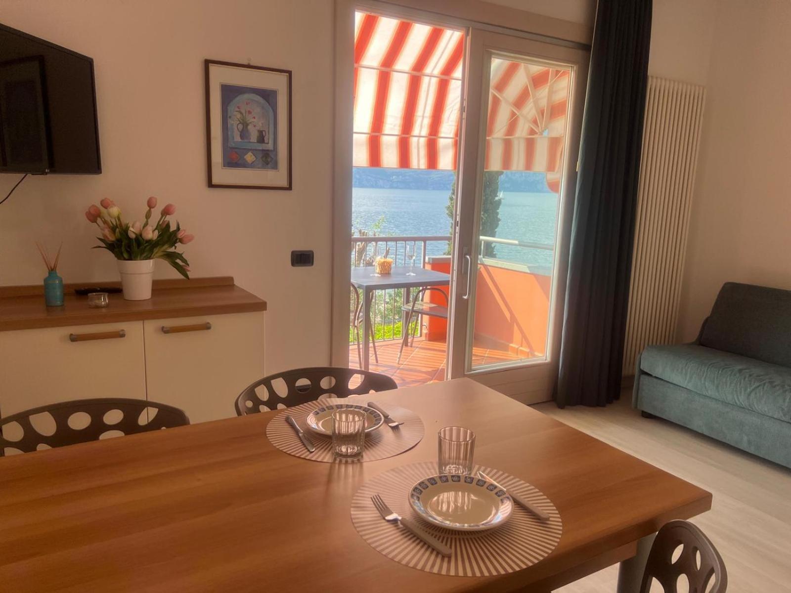 Residence Villa Al Lido เบรนโซเน ซูล การ์ดา ภายนอก รูปภาพ